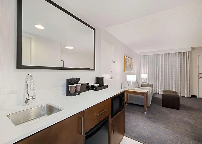 Hotel Embassy - Downtown River North Chicago