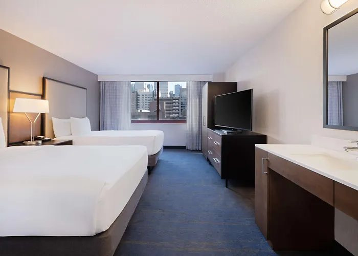 Hotel Embassy - Downtown River North