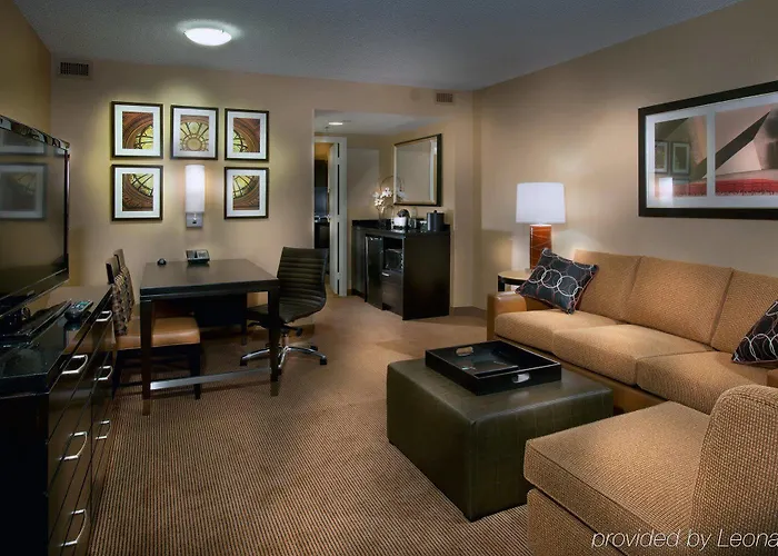 Embassy - Downtown River North Hotel 3*